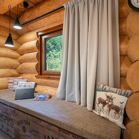 Chalet Piros - Sauna - Jacuzzi - Beautiful Scenery - Kids Playground - In The Forest Tale