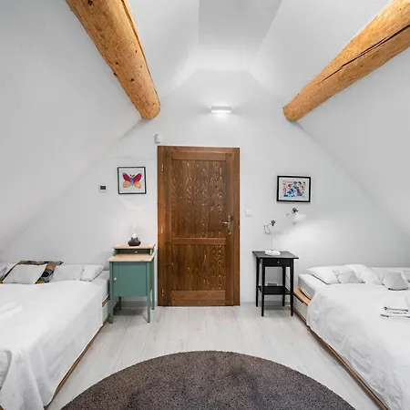 Chalet Piros - Sauna - Jacuzzi - Beautiful Scenery - Kids Playground - In The Forest *